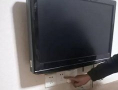男子在多家宾馆偷装摄像头！被抓时手机里还有
