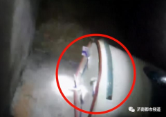济南一男子如厕时，无意发现摄像头